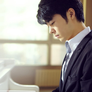 老师扒下内裤让我爽了一夜视频网站
